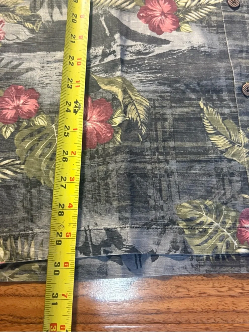 Tommy Bahama Silk Hawaiian Shirt XL Gray Floral Camp - Picture 5 of 8